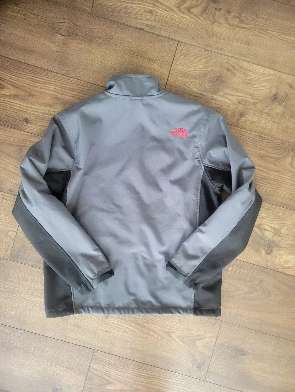 The North Face Men's Large Black Gray Red Softshell Jacket Fleece Lined